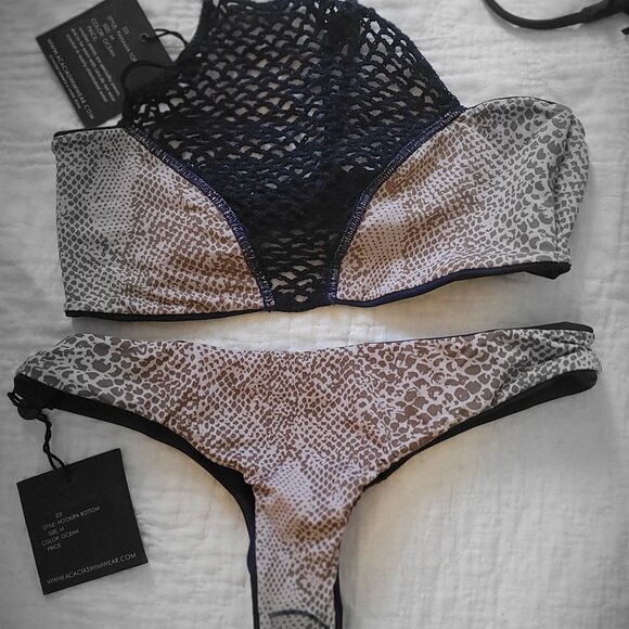 ✨NWT✨ Gorgeous Panama Acacia Bikini - Reversible! - Picture 5 of 5